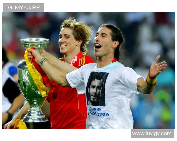 13号球衣足球明星的场上位置与传奇故事解析